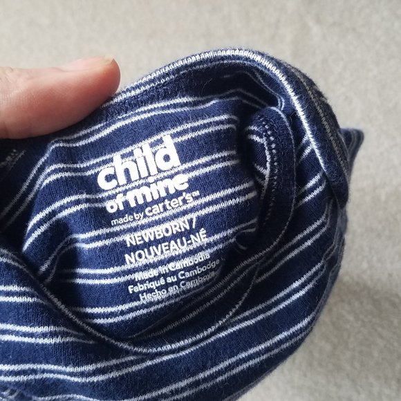 Read With Me Bundle (Includes Usborne Board Book and 3 Carter's NB Onesies) - Picture 9 of 11